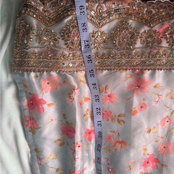 Floral Embellished Dress - Picture 5 of 14